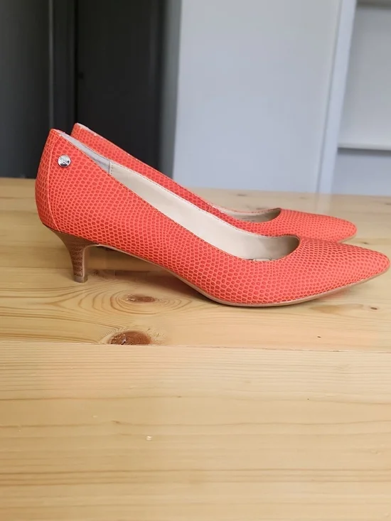 Calvin Klein Nicki Orange Kitten Heels 7 - Picture 3 of 16